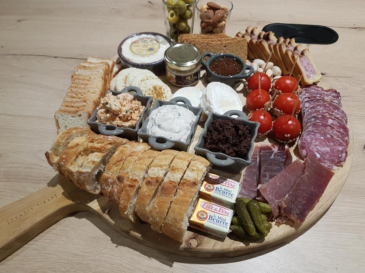 gite A L' ÉVIDENCE Mornas Exterior foto