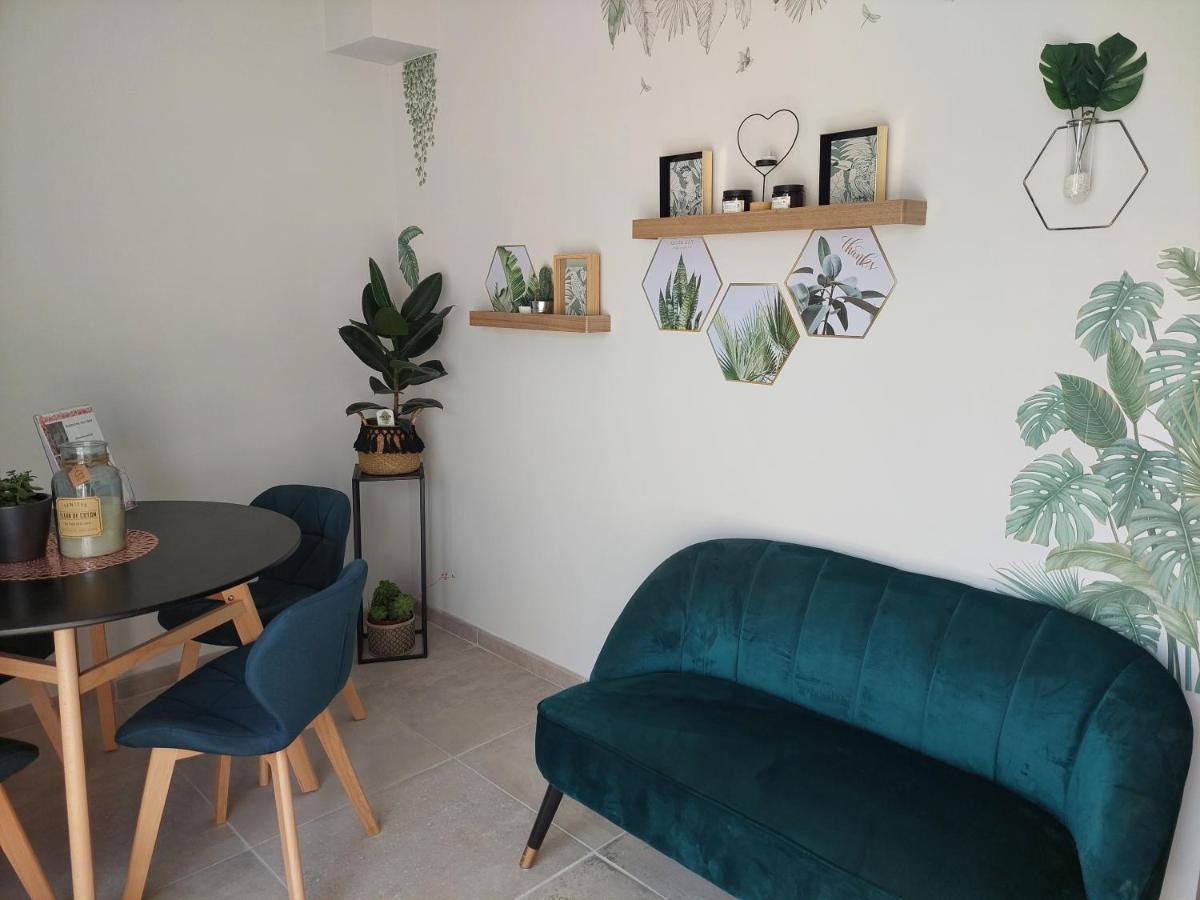 gite A L' ÉVIDENCE Mornas Exterior foto